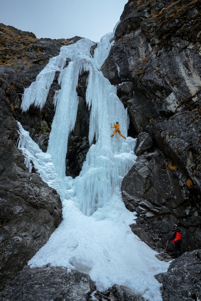 Pumori, Nepal